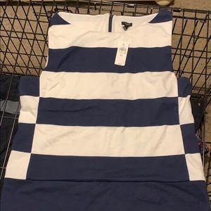 Sleeveless tank/shirt